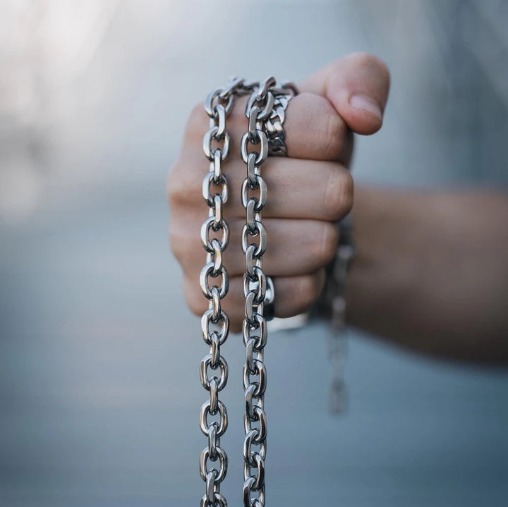 Rogue Chain Link Necklace