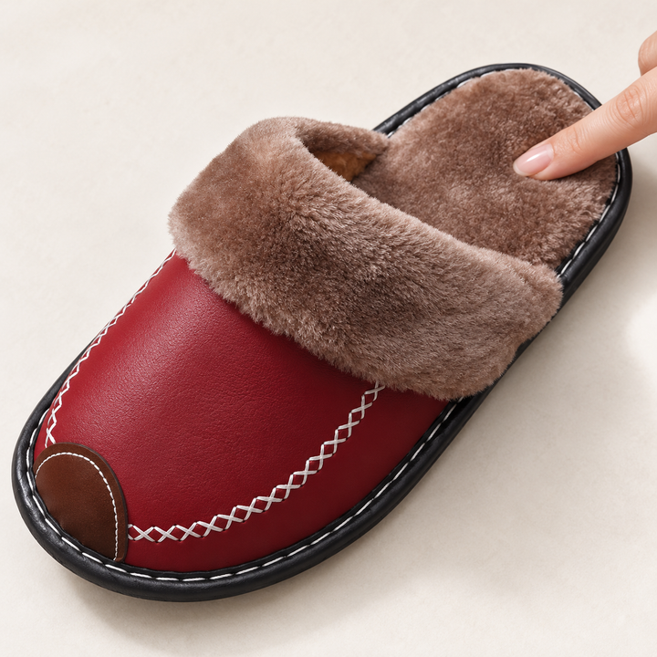 Close-up of Alder slipper plush lining and insole