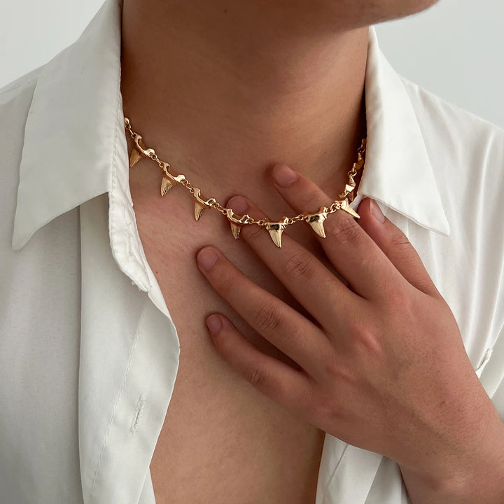 Fang Chain Necklace