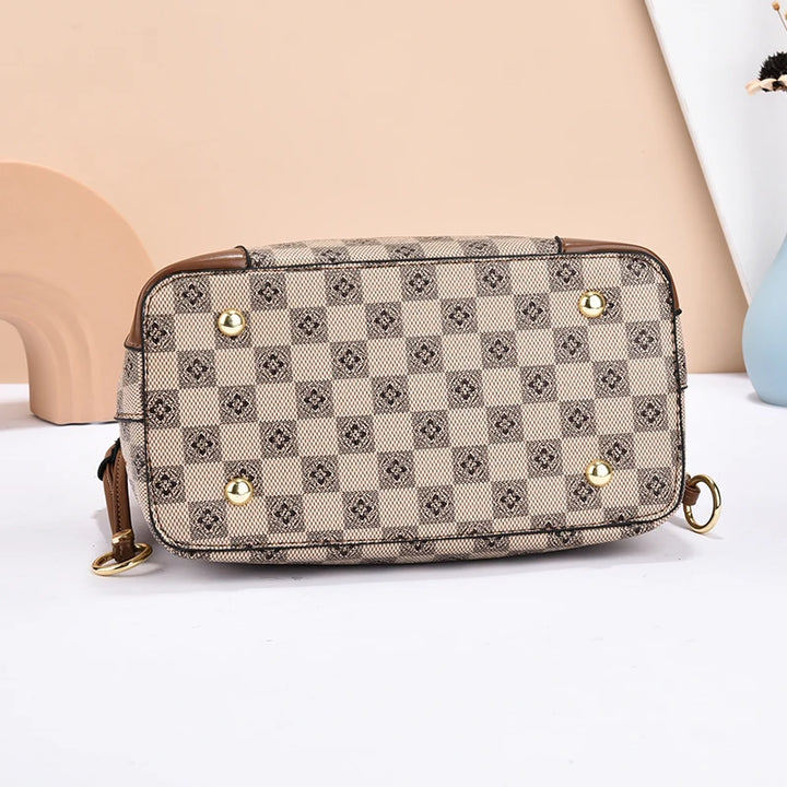Avery Carryall Tote