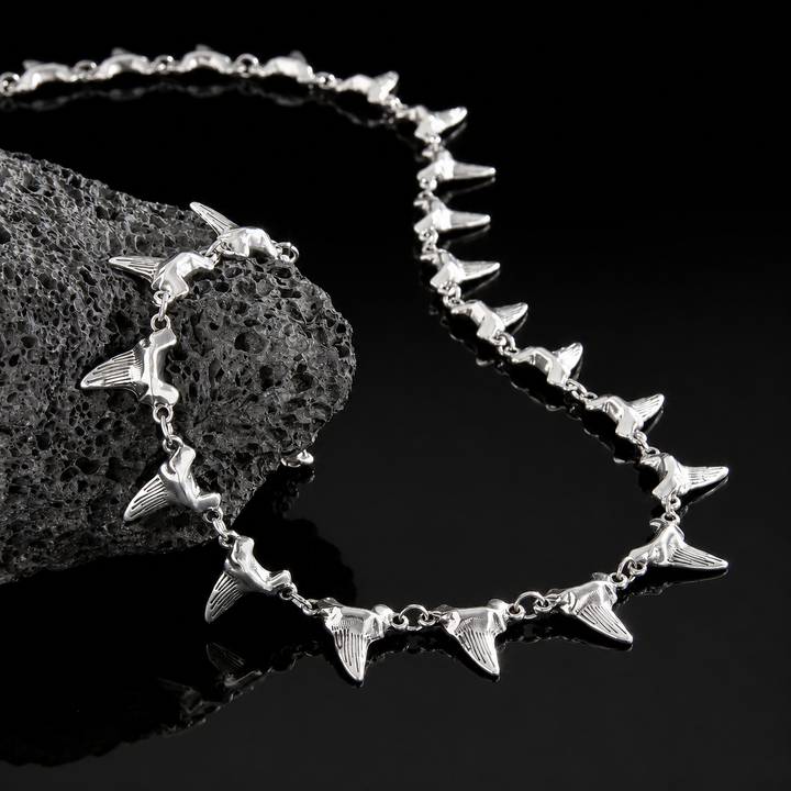 Fang Chain Necklace