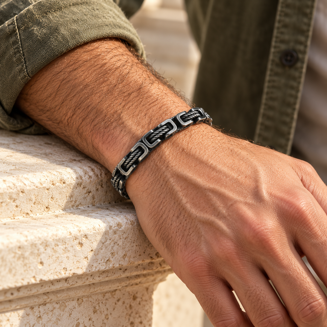 Gunmetal wrist hero chain bracelet